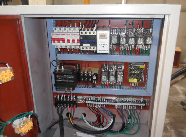 集成吊顶设备电箱